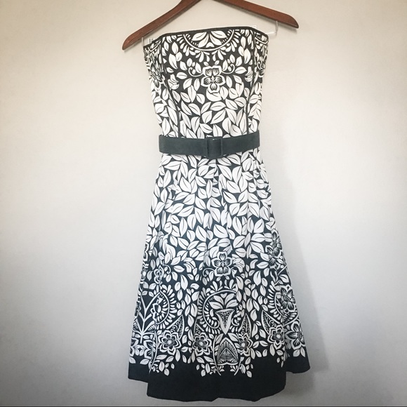 White House Black Market Dresses & Skirts - WHBM Fit and Flare Strapless Dress Size 10